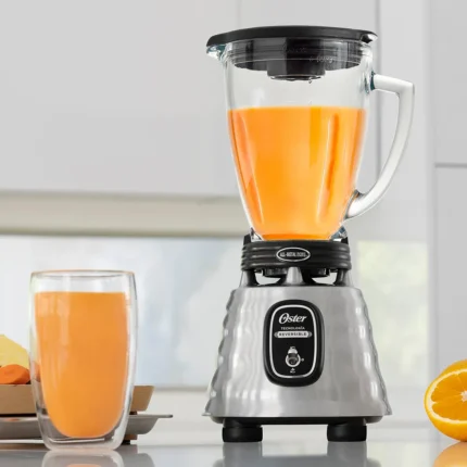 Licuadora Clásica Oster en Aluminio Motor Reversible